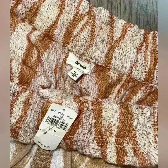 Aerie Shorts **NE - Picture 2 of 2